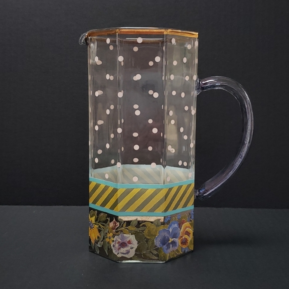 Glasses and Pitcher - Picture 4 of 5